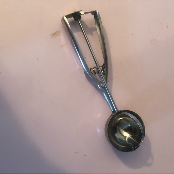 Stainless Steel Ice Cream Scoop spring action, potatoes, ice cream, rice- used - Picture 5 of 6